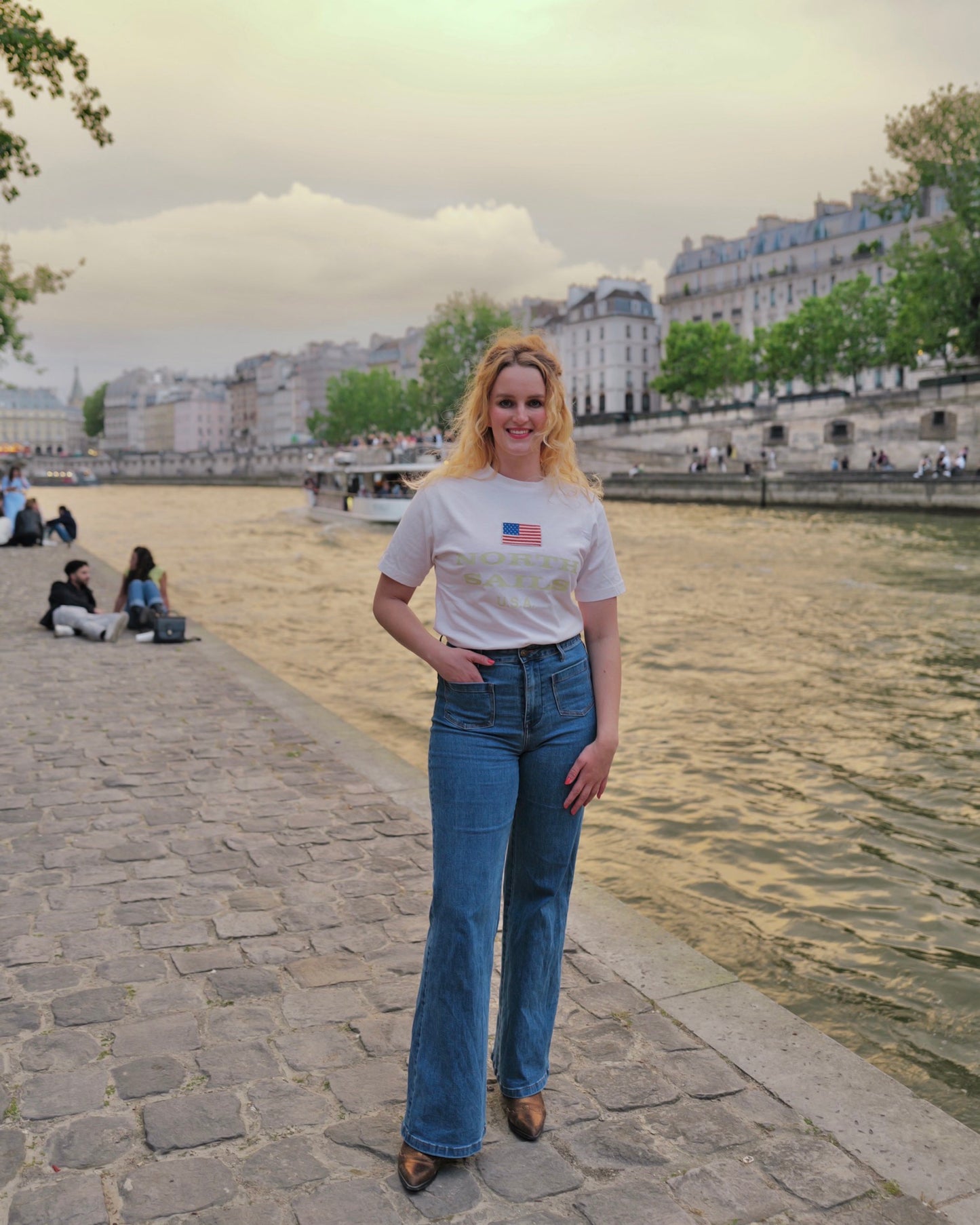 Vintage American T-shirt - M - Petit Paris Vintage