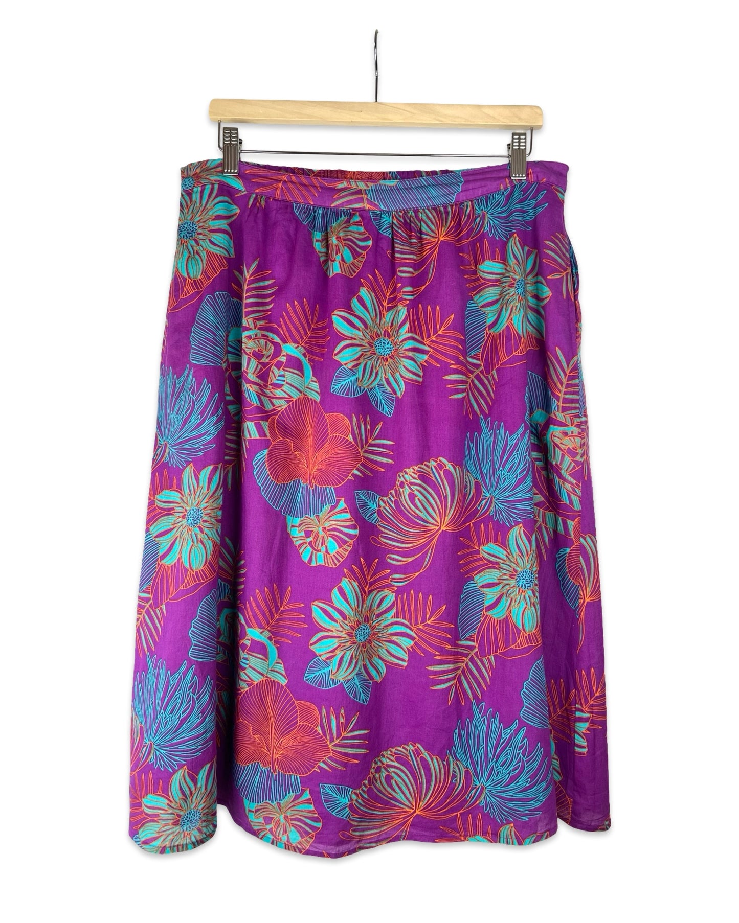 Paarse midirok met bloemen - L