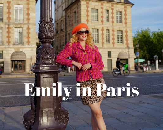 ✨ Emily in Paris outfit inspiratie (2026) Zo creëer je de look met vintage