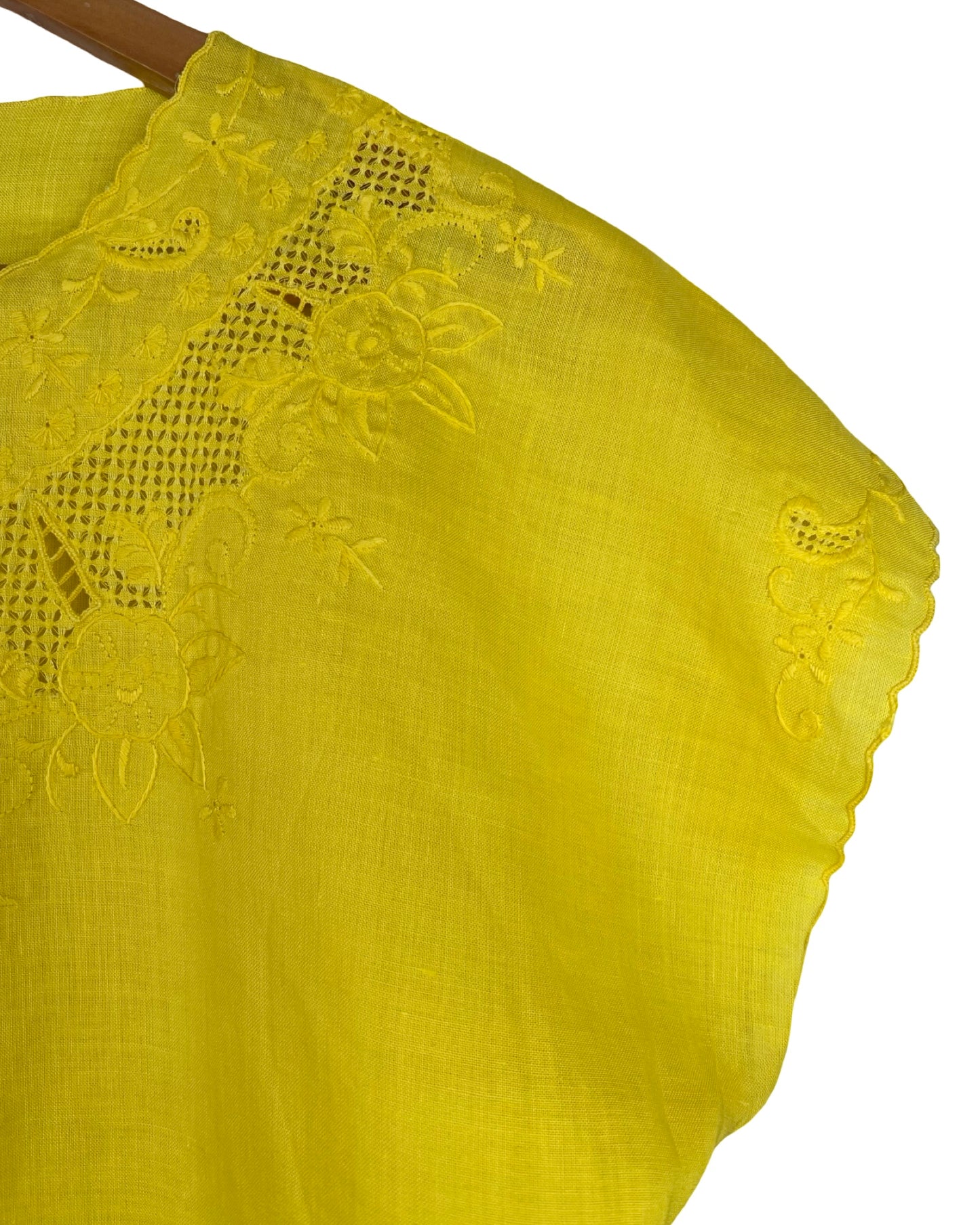 Opengewerkte vintage linnen blouse - S/M