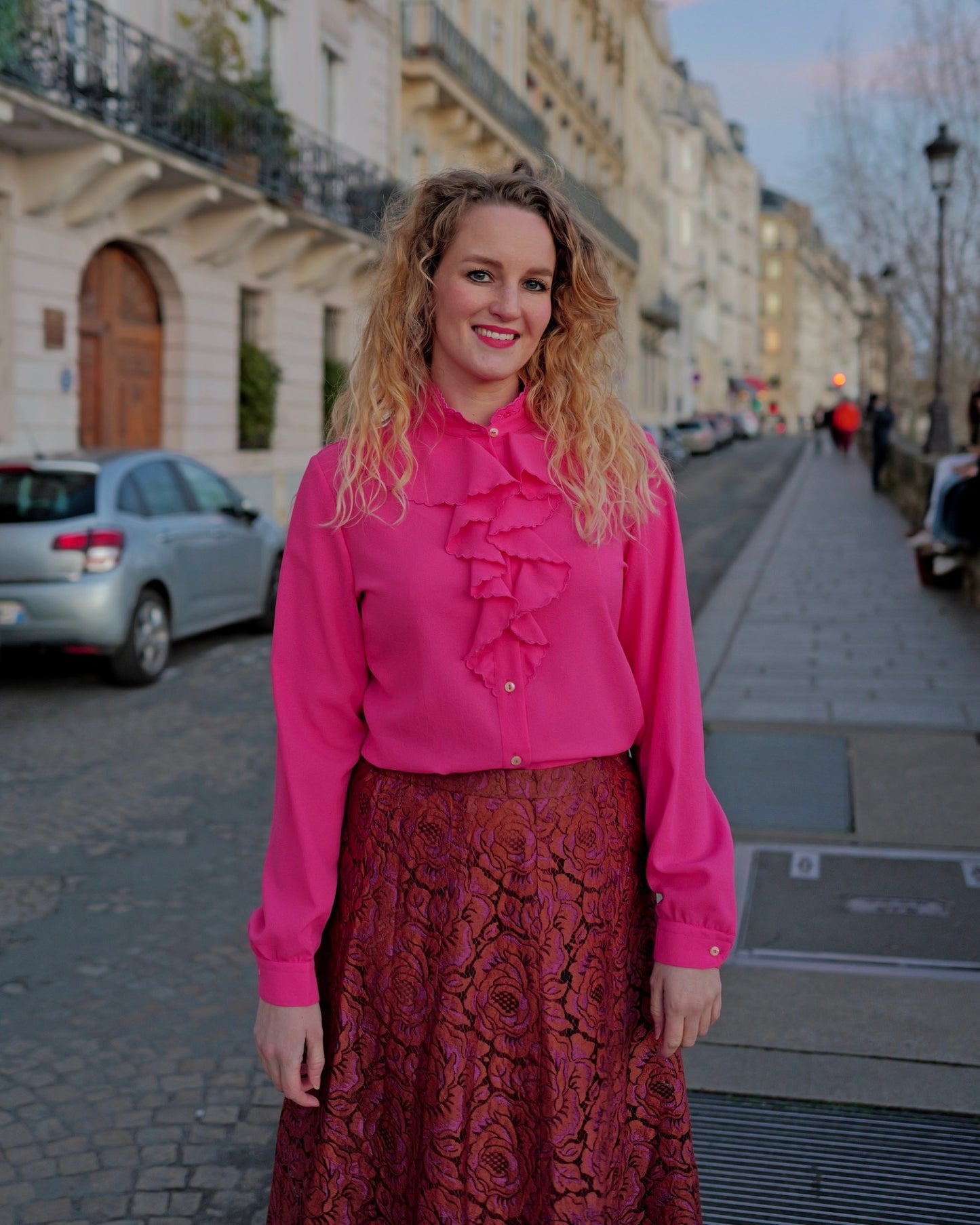 Bright pink vintage blouse with ruffles - M