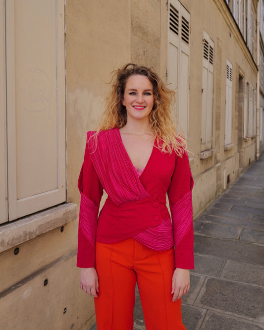 Vintage top with pleated details - S